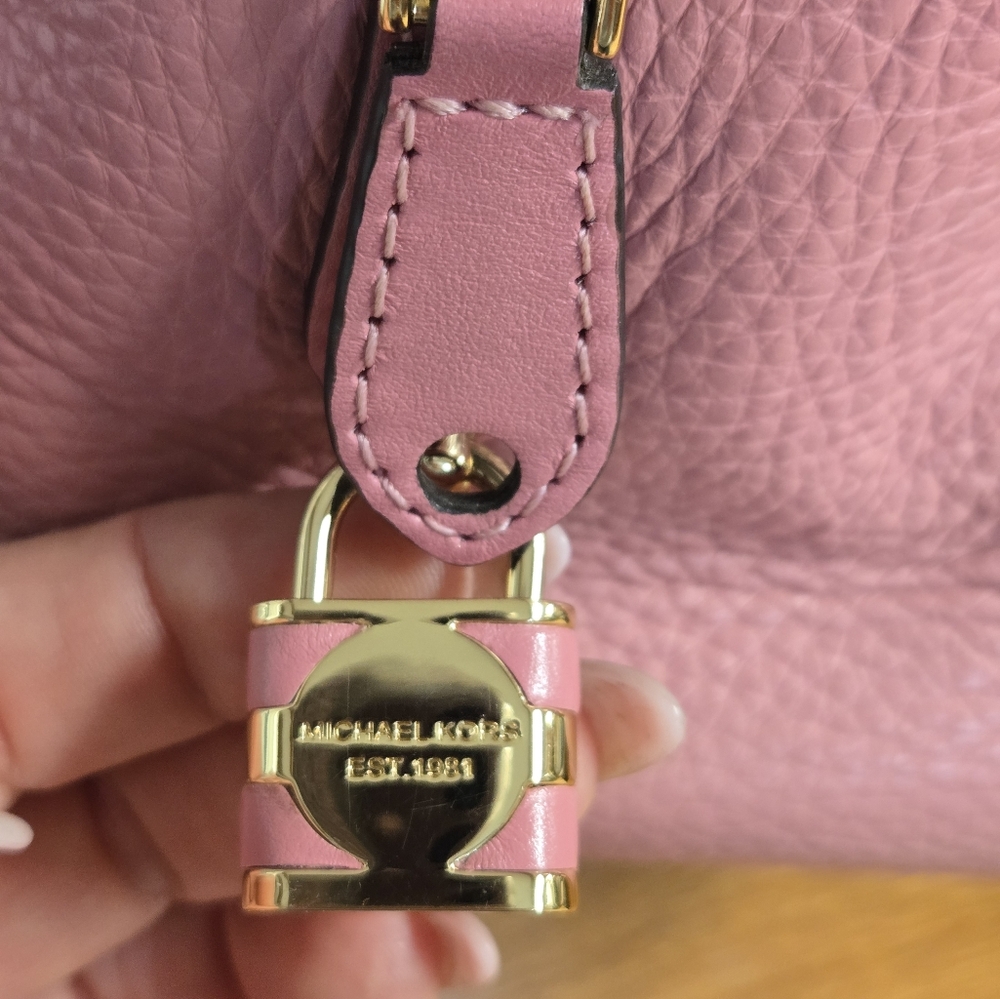Michael Kors Pink Women's Bag and Wallet Set